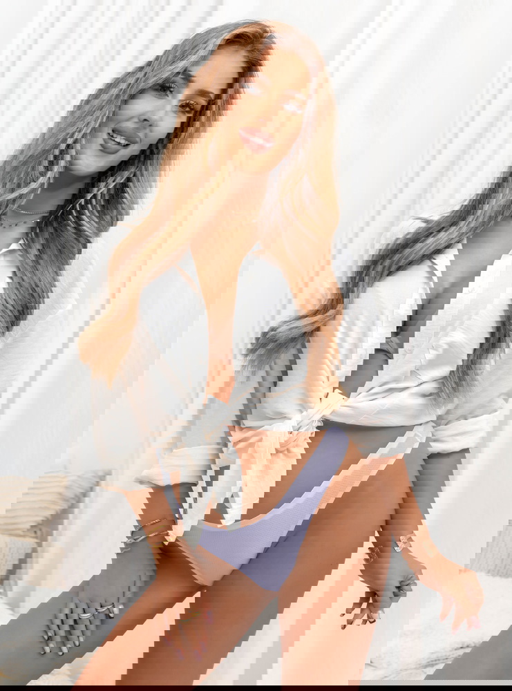 Liliowe bezszwowe majtki stringi Paulla