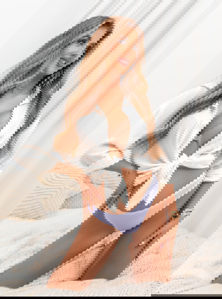 Liliowe bezszwowe majtki stringi Paulla