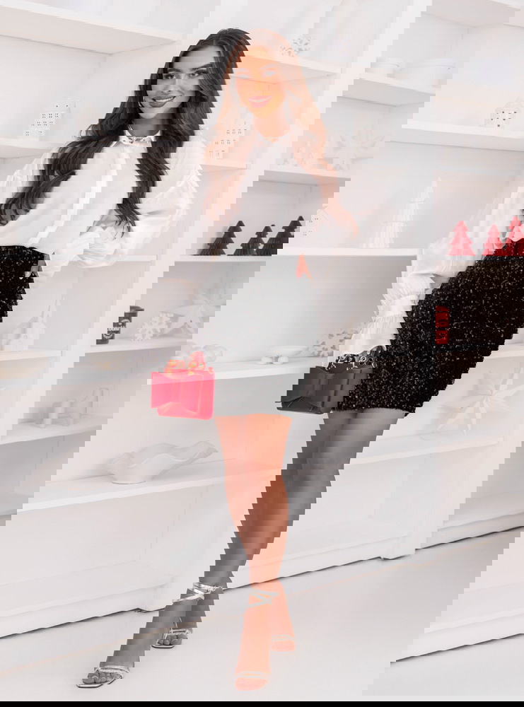 Czarna cekinowa mini spódniczka na...