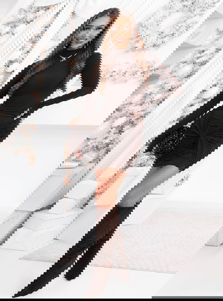 Czekoladowa sukienka mini na święta z...