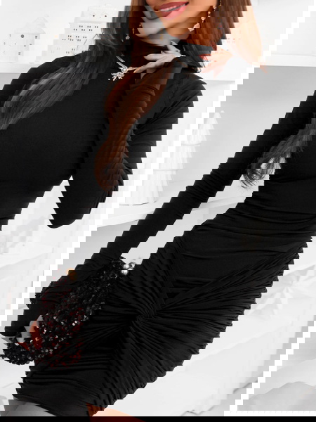 Czarna sukienka mini na... 2