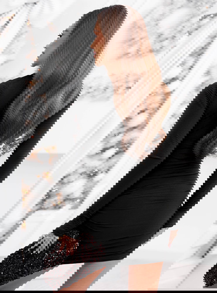 Czarna sukienka mini na święta z...