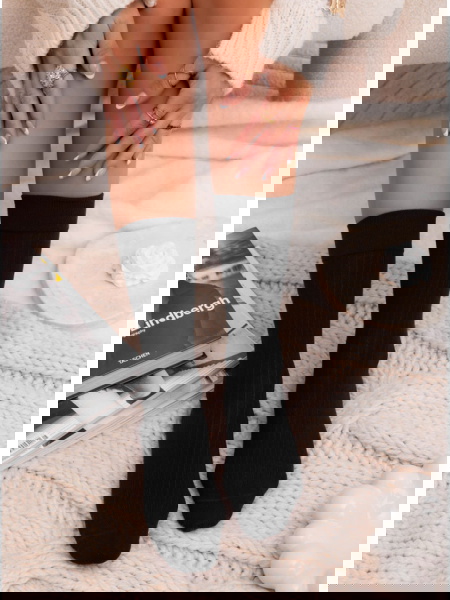 Czarne długie skarpetki w... 2