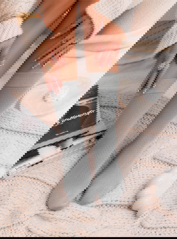 Długie skarpetki w prążek Bronka - khaki