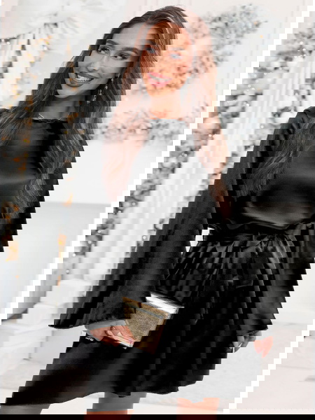 Czarna atłasowa sukienka na... 2