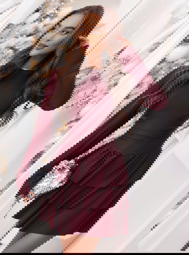 Bordowy świąteczny kombinezon jak...