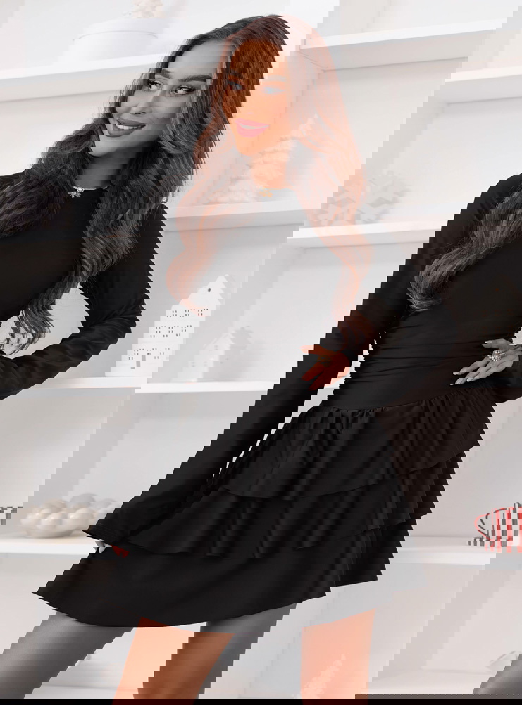 Czarny świąteczny kombinezon jak...