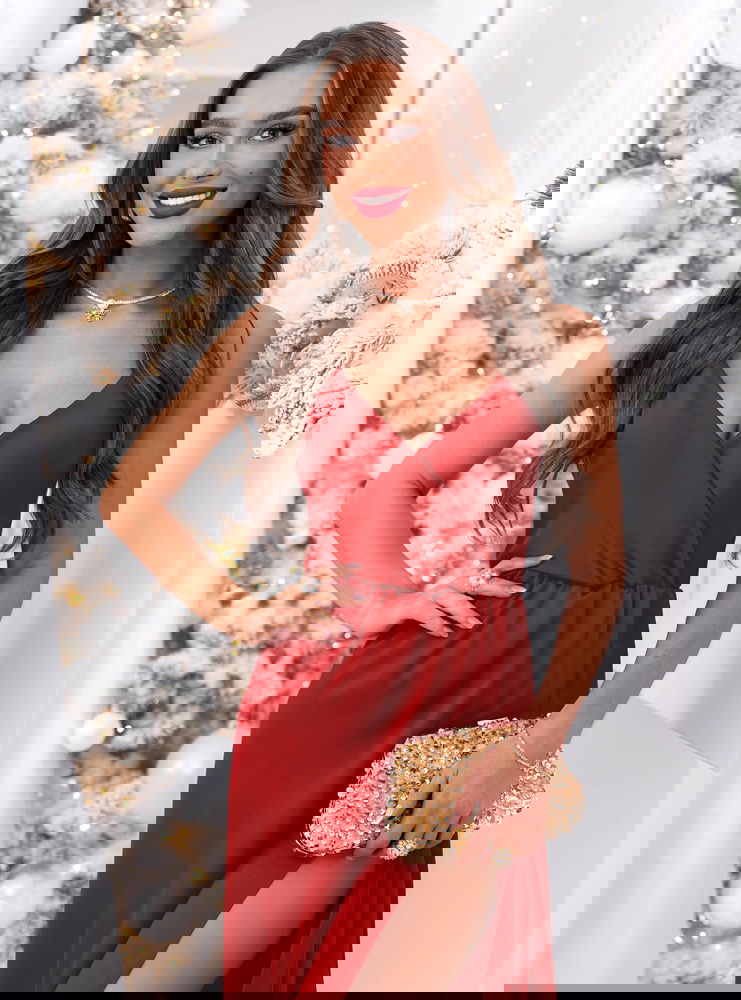 Malinowa świąteczna sukienka satynowa...