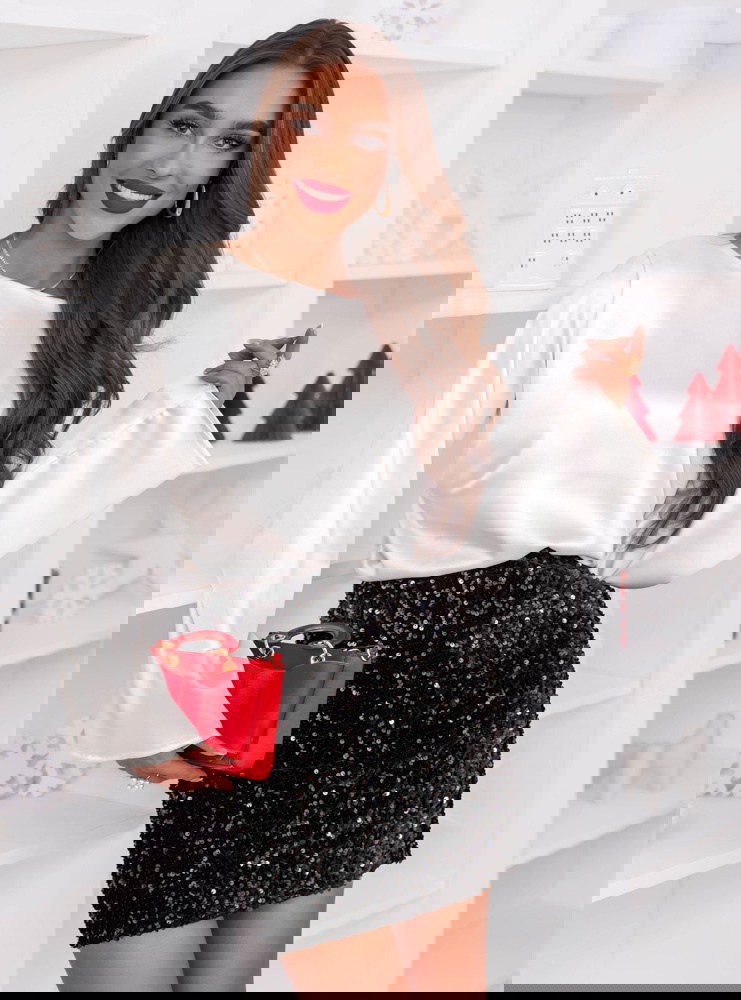 Biała satynowa bluzka na święta z...