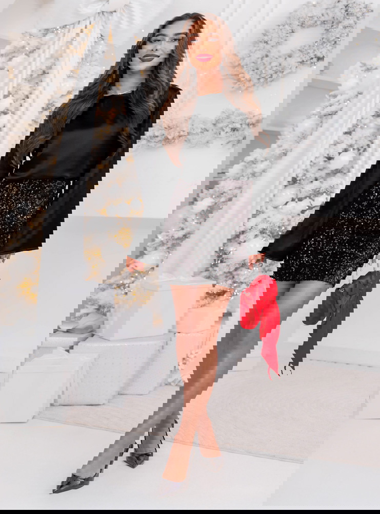 Czarna satynowa bluzka na święta z...