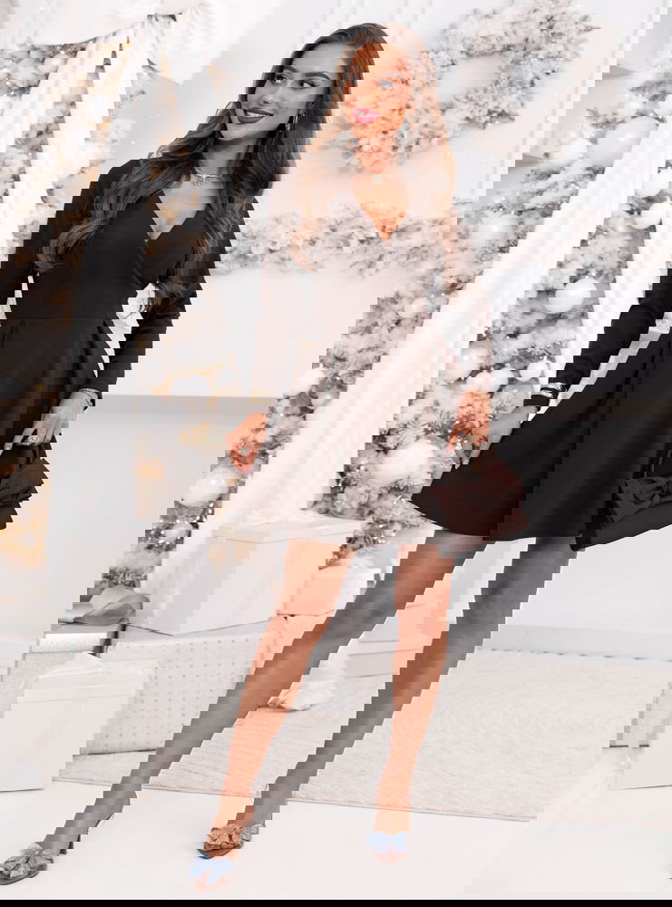 Czekoladowa sukienka z przekładanym...