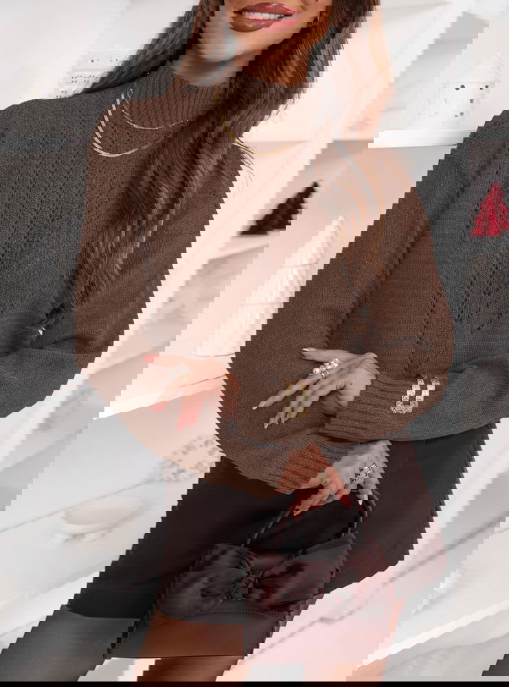 Czekoladowy sweter z golfem Launale