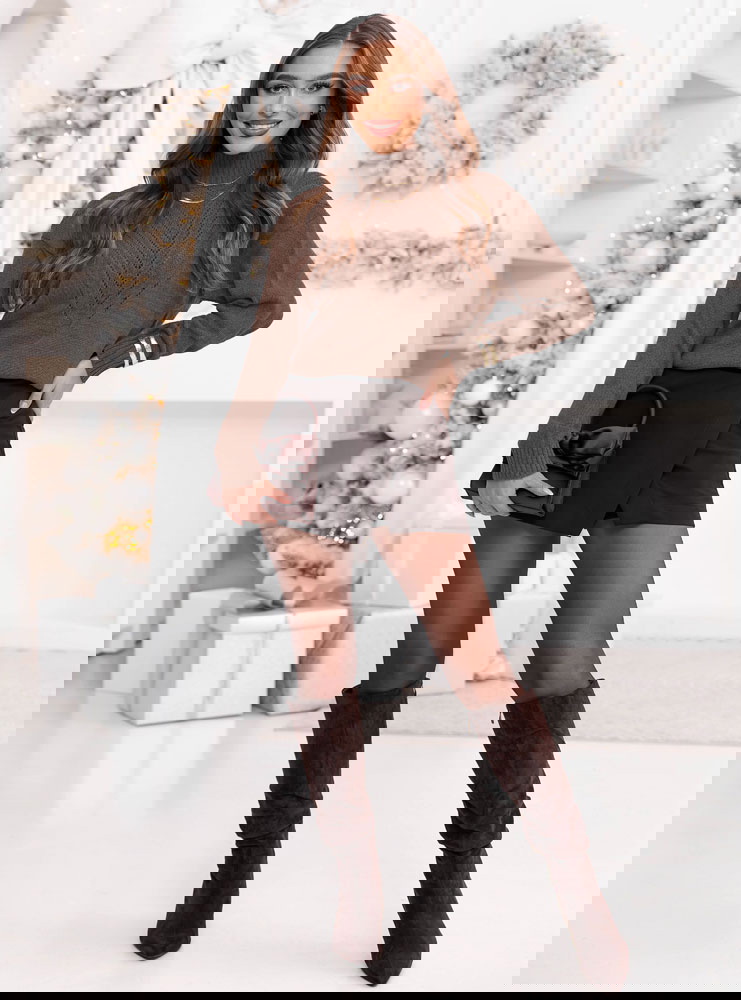 Czekoladowy sweter z golfem Launale