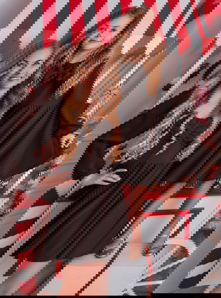 Czekoladowy zestaw sukienek...