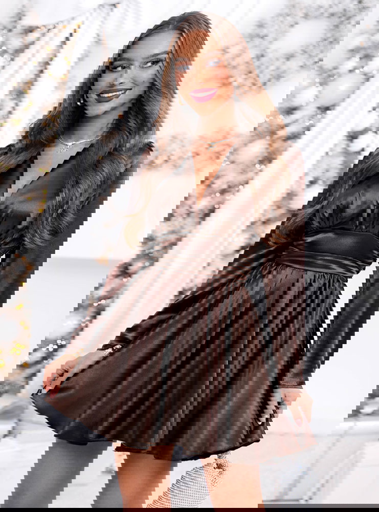 Czekoladowa satynowa sukienka mini...