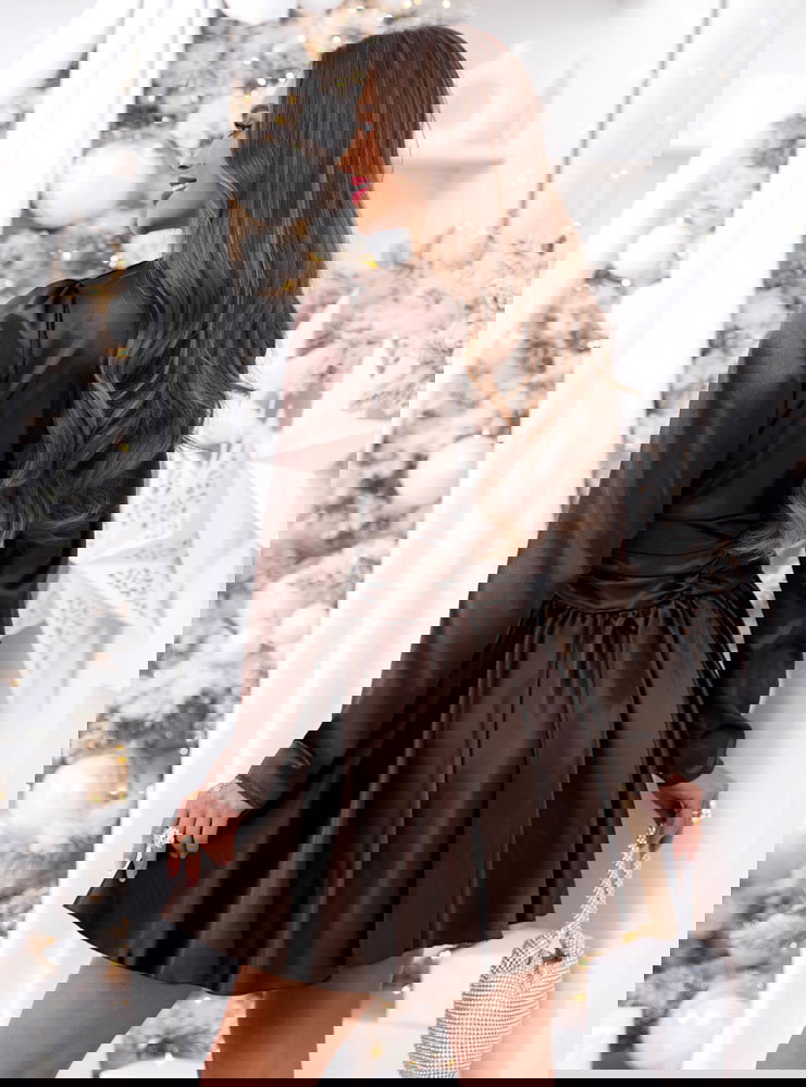 Czekoladowa satynowa sukienka mini...