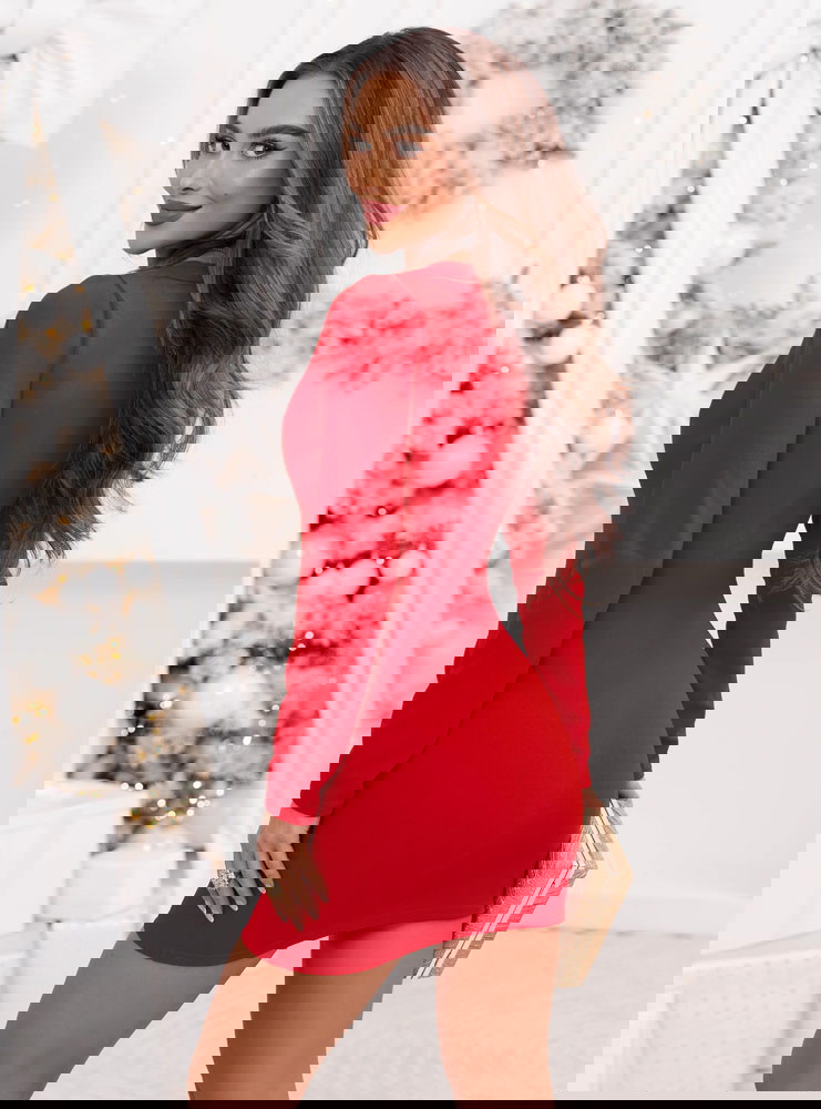 Malinowa dopasowana sukienka z...