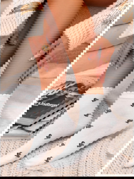 Białe skarpetki z ozdobnym... 2