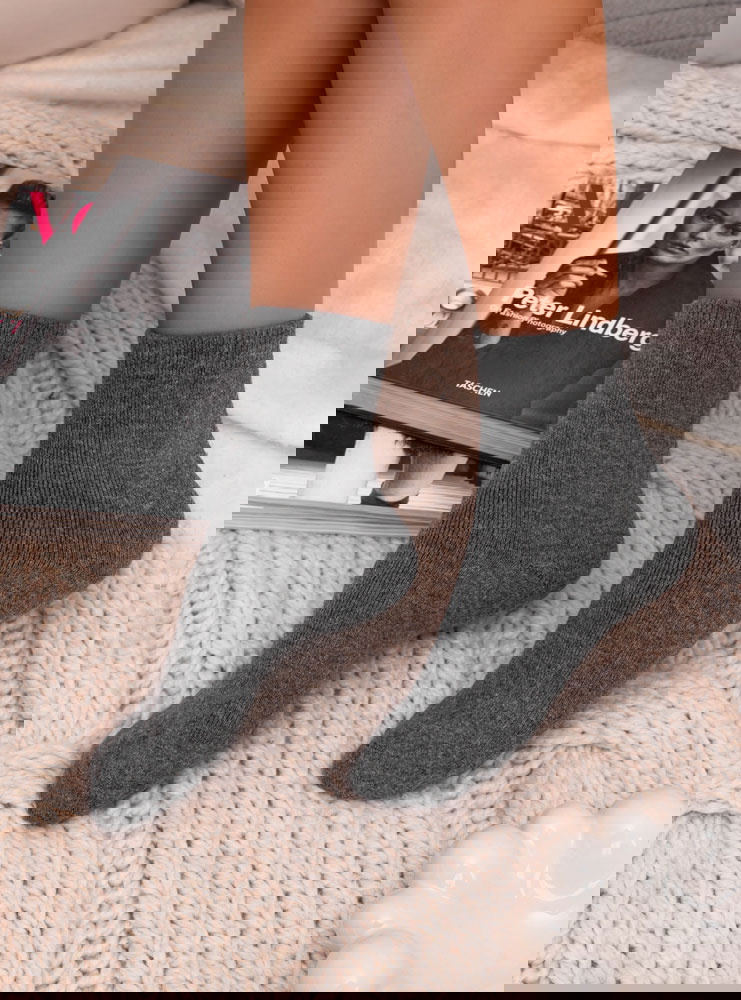 Grafitowe ocieplane skarpetki Cristalyn