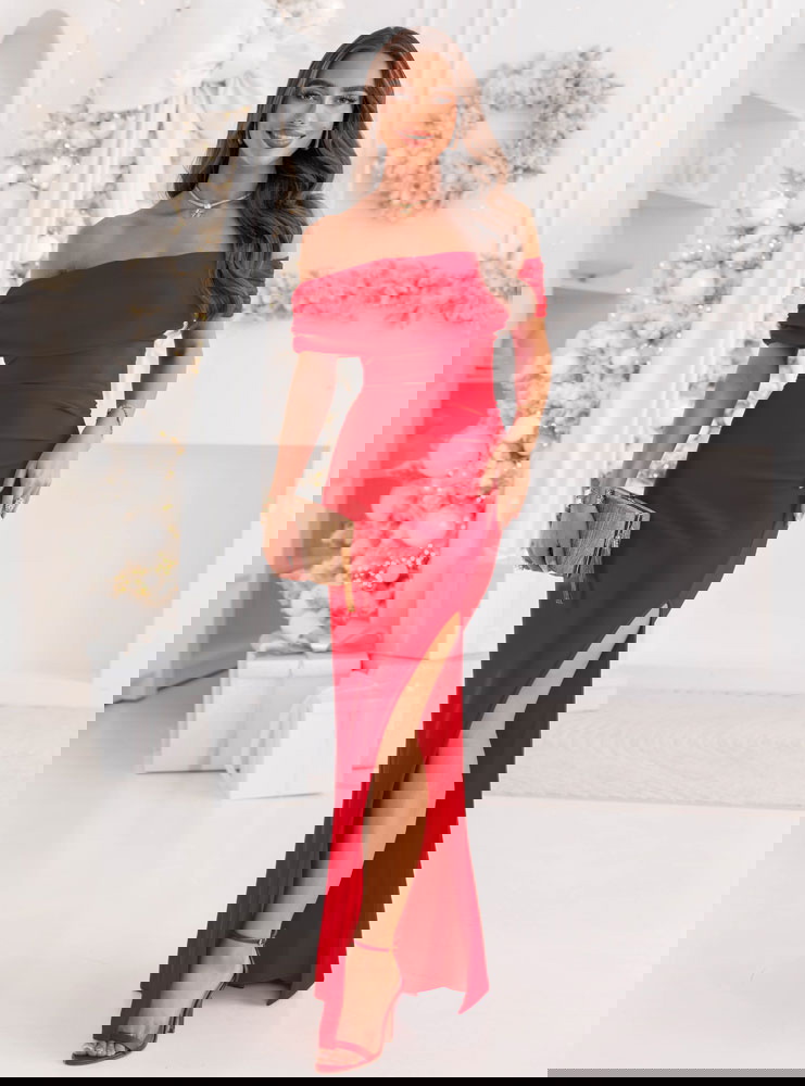 Malinowa długa dopasowana sukienka z...