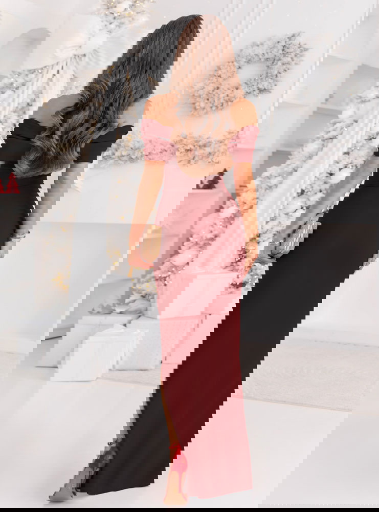 Bordowa długa dopasowana sukienka z...