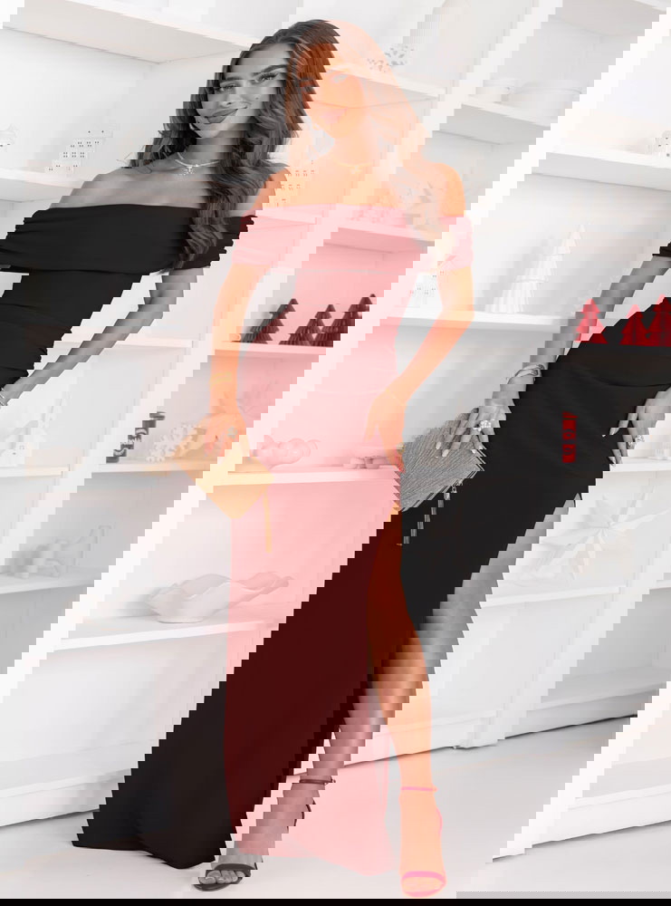 Bordowa długa dopasowana sukienka z...