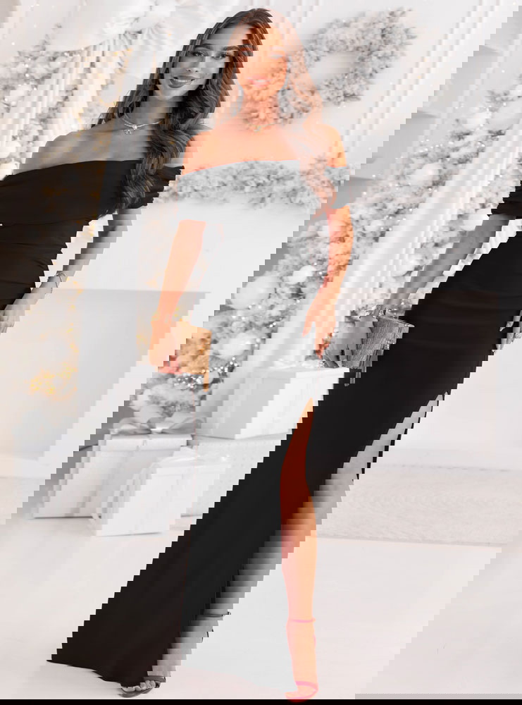 Czarna długa dopasowana sukienka z...