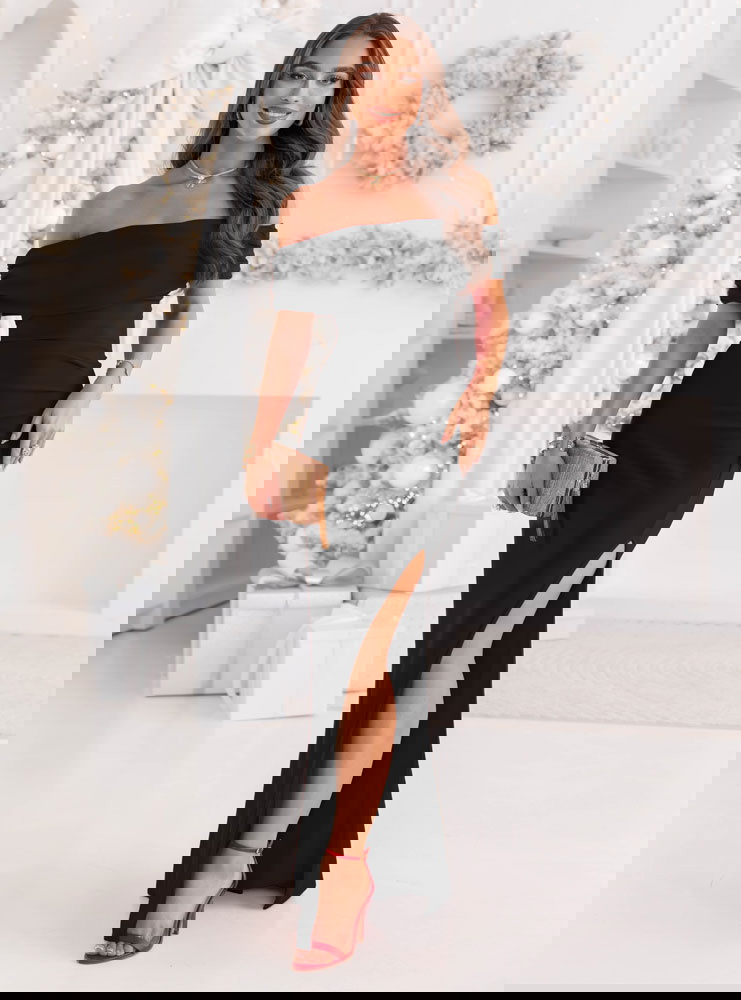 Czarna długa dopasowana sukienka z...