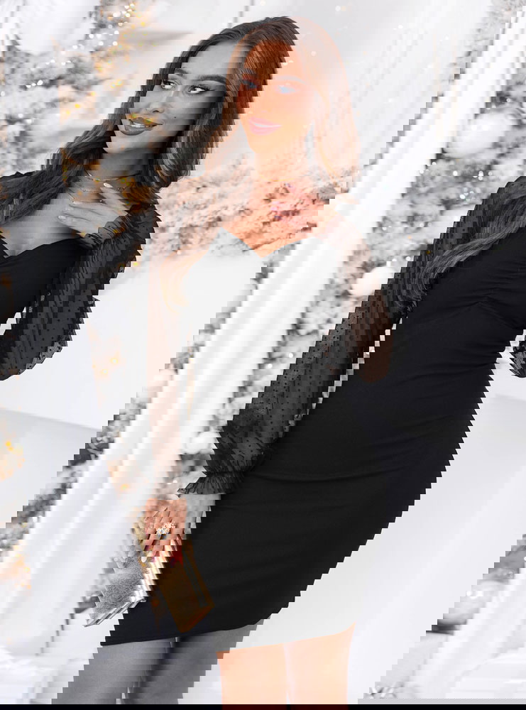 Czarna dopasowana sukienka z...