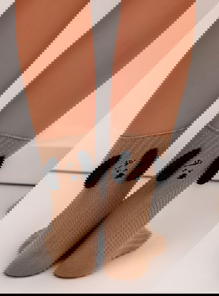 Damskie skarpetki z ozdobnym motywem...