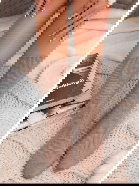 Prążkowane skarpetki...