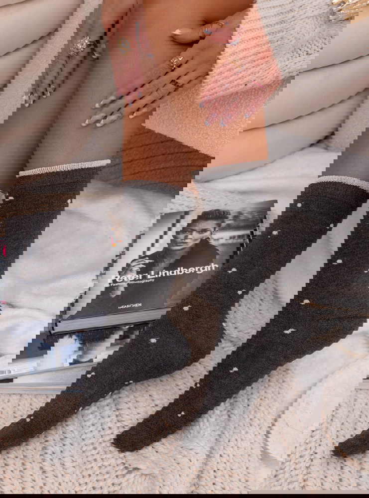 Grafitowe skarpetki w kropki Brighamena