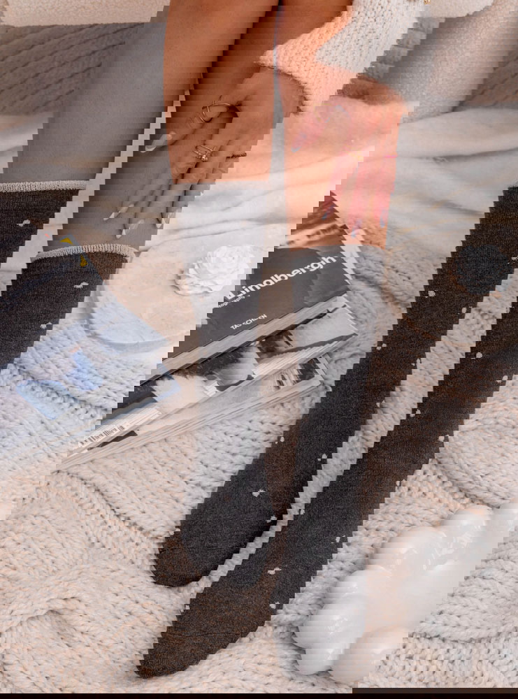 Grafitowe skarpetki w kropki Brighamena