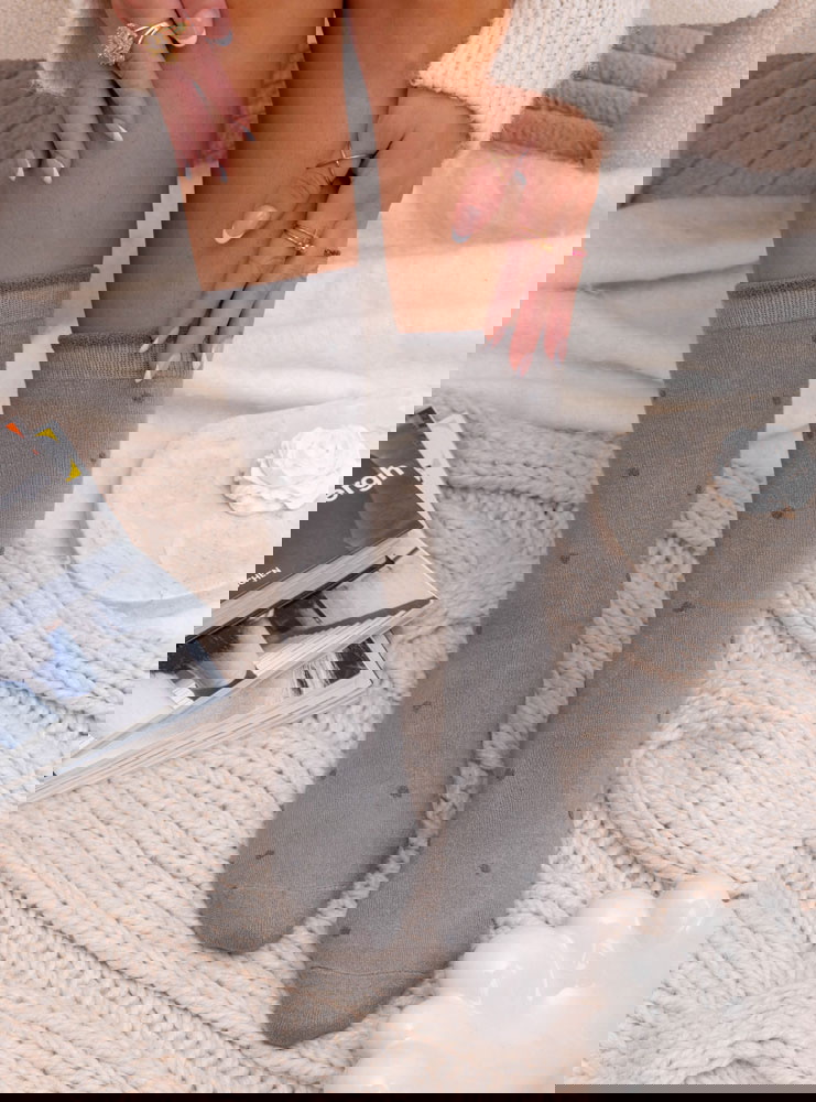 Szare skarpetki w kropki Brighamena