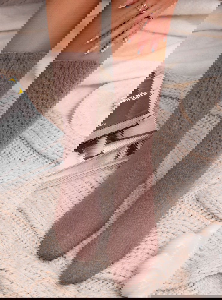 Długie skarpetki Chrisanna - brudny róż