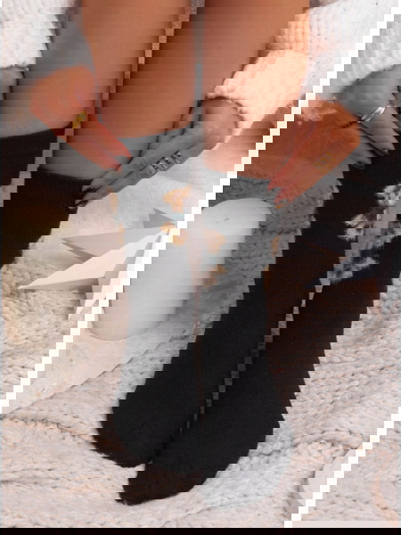 Czarne damskie skarpetki z... 2