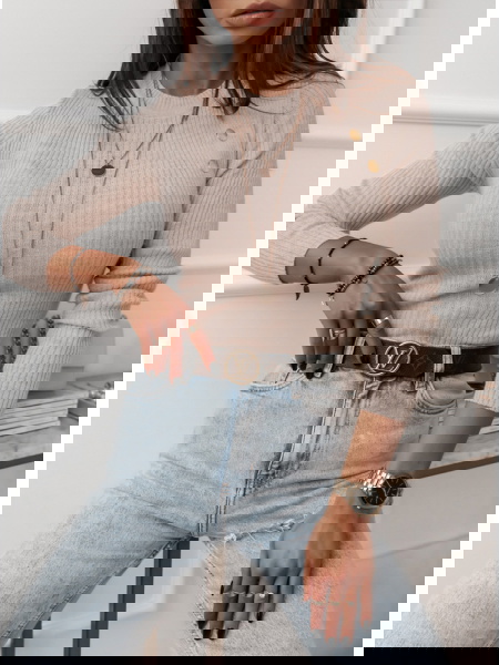 Beżowy dopasowany sweter z... 2