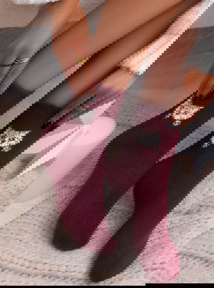 Bordowe damskie skarpetki z alpaki...