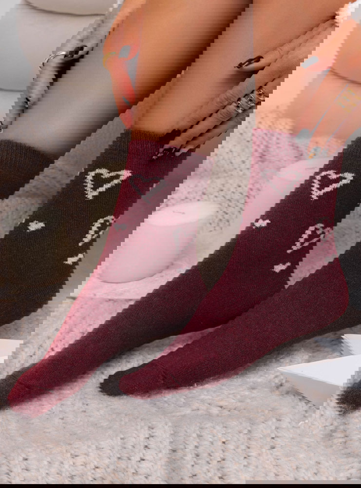 Bordowe skarpetki w serduszka Rubyee