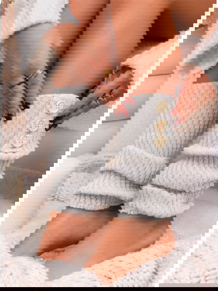 Szare getry z ozdobnymi... 2