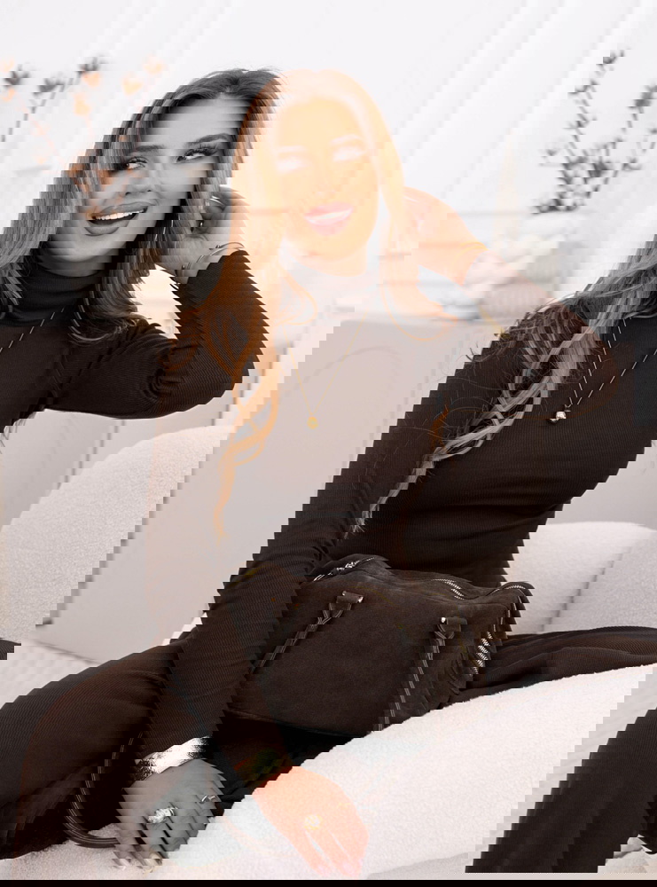 Czekoladowy prążkowany komplet bluzka...