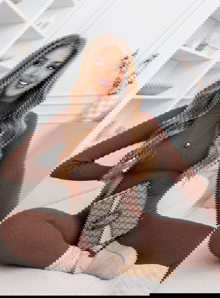 Prążkowany komplet bluzka z golfem i...