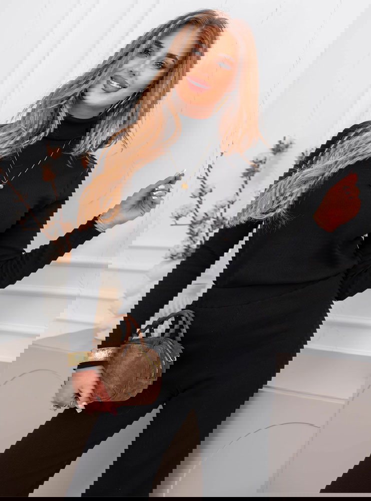 Czarny komplet bluzka z golfem i...