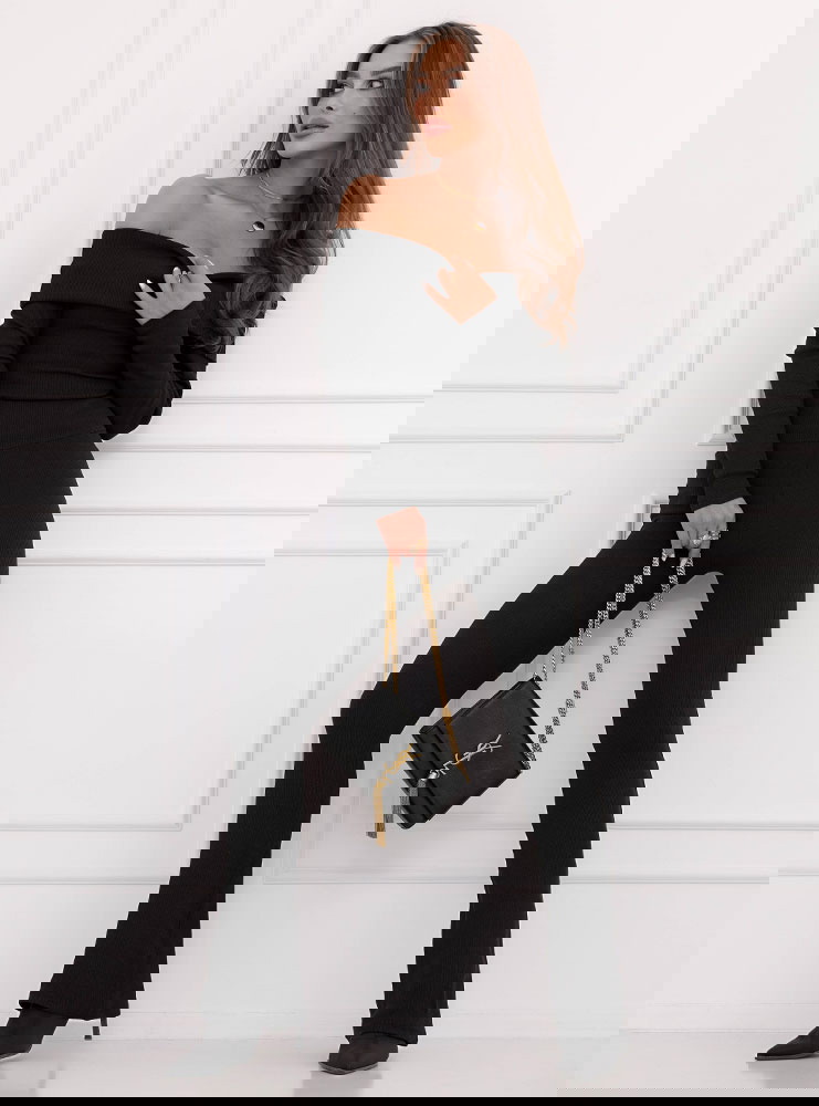 Czarny prążkowany komplet bluzka...