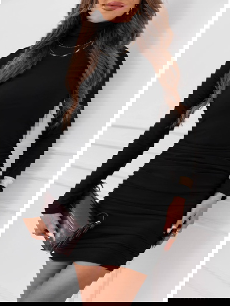 Czarna sukienka mini z...