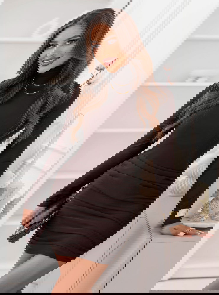 Czekoladowa sukienka mini z golfem Osyth