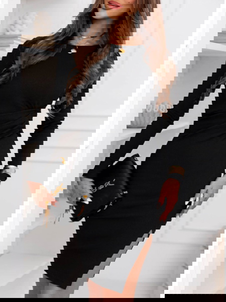 Czarna sukienka mini z...