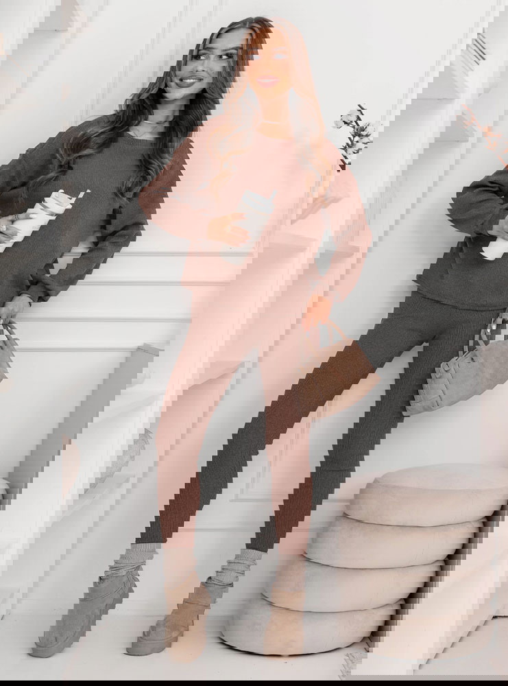 Prążkowany komplet bluzka i legginsy...