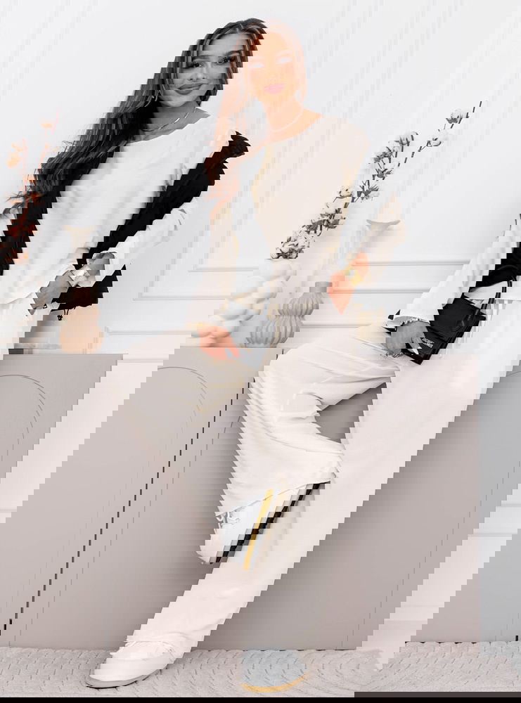 Komplet bluzka i szerokie spodnie...