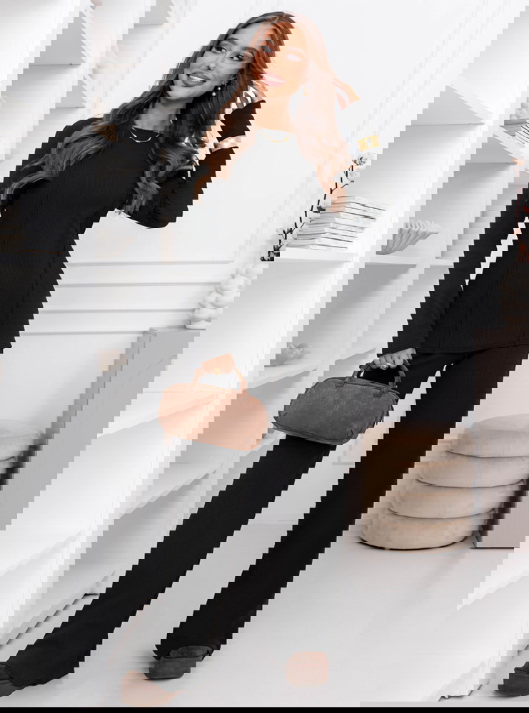 Czarny prążkowany komplet bluzka i...